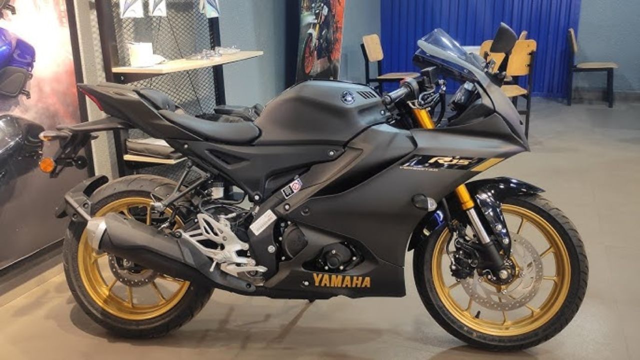 Yamaha R15
